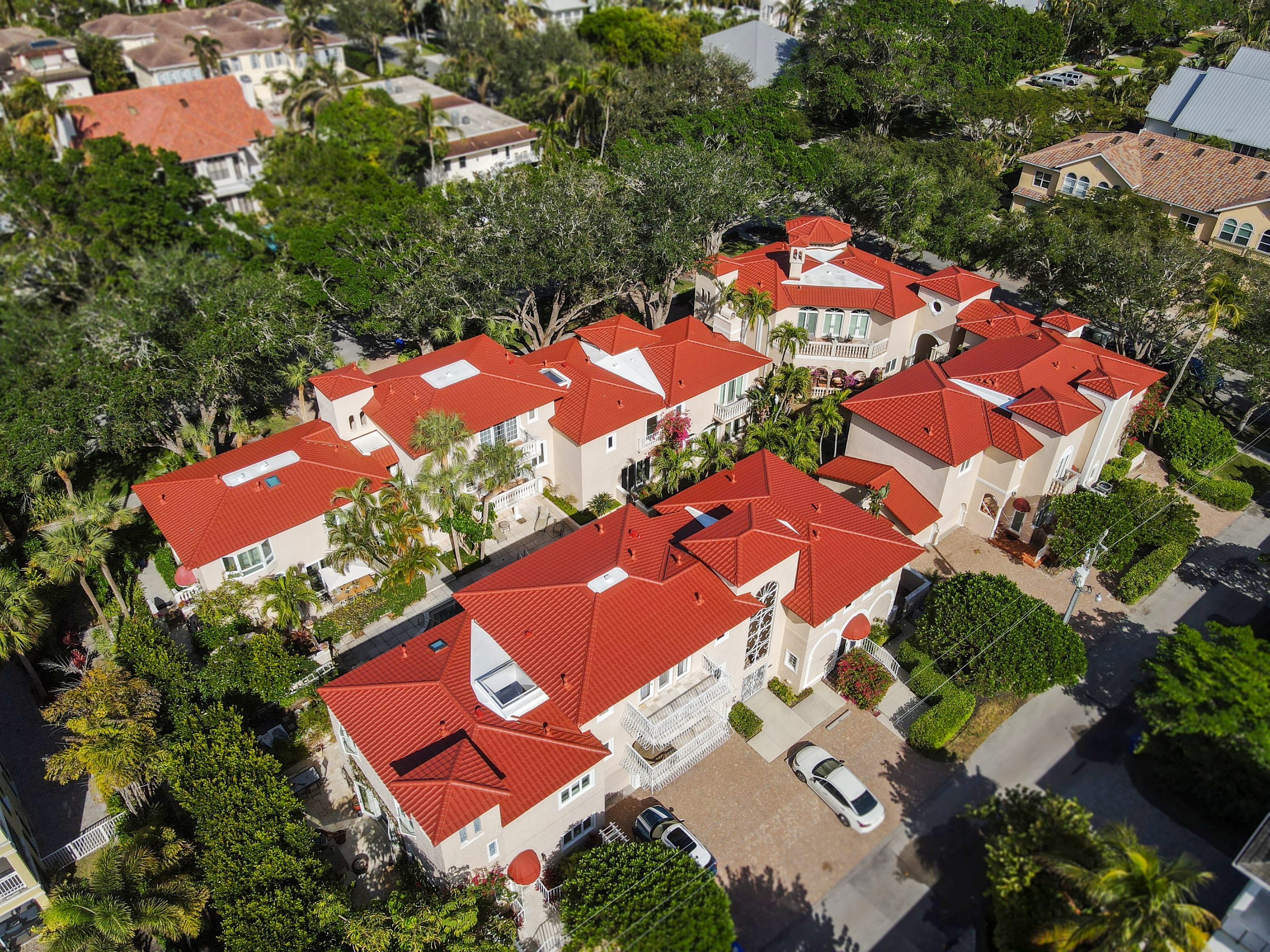 commercial-supre-canyonred-florida